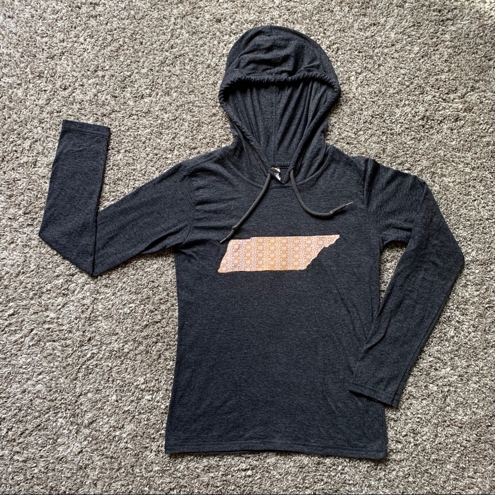 Tennessee Long Sleeve with Lace and Hood
